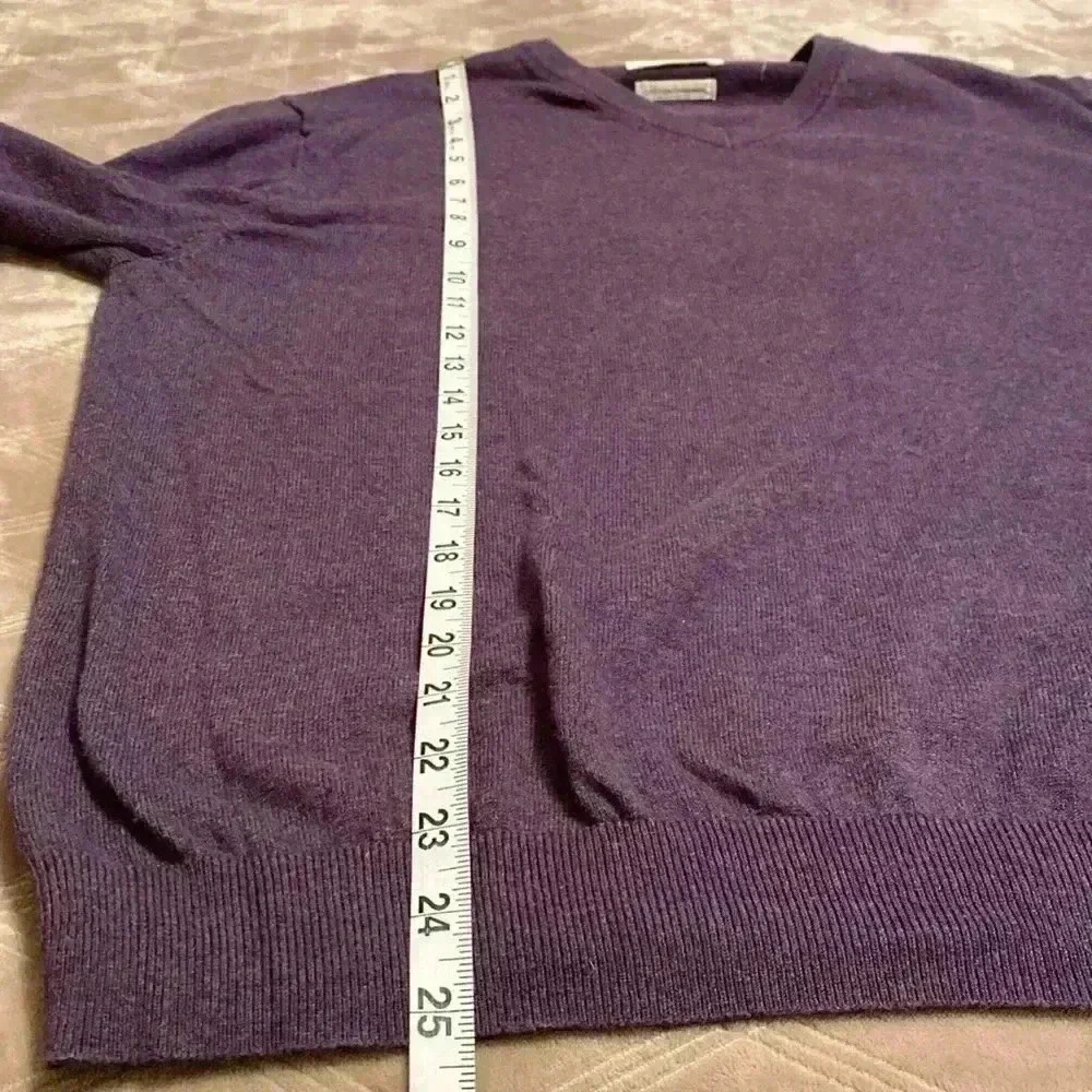 Weatherproof Vintage Mens Cotton Cashmere Plum Colored VNeck Sweater Size Large.